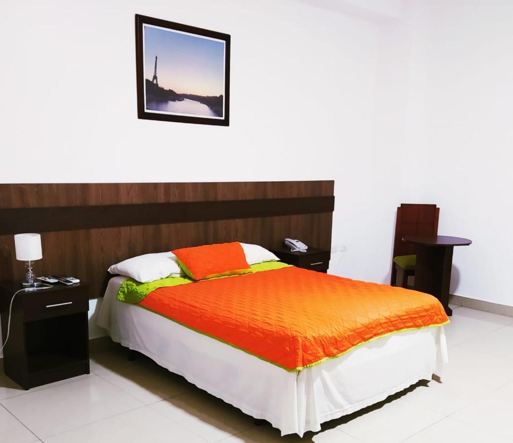 Manta Airport Hotel Exterior foto