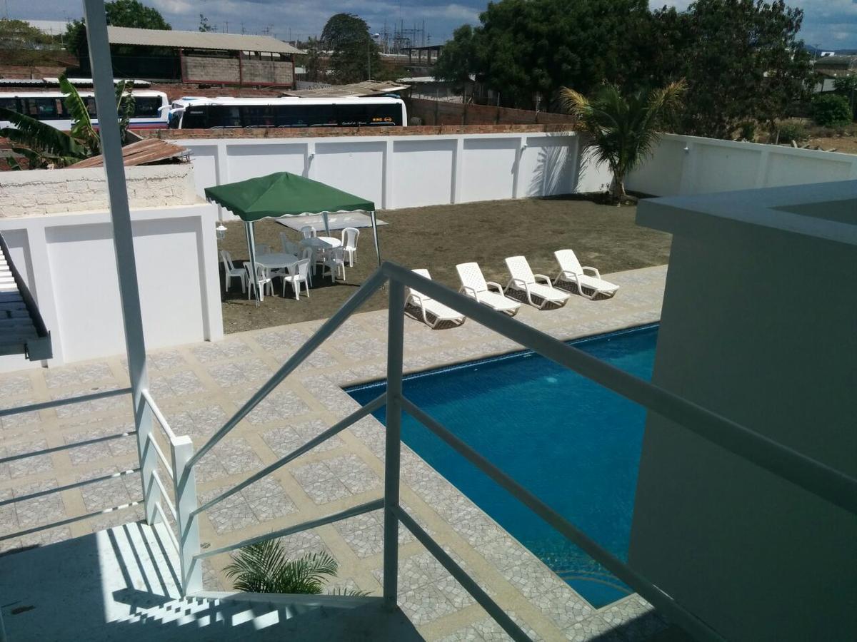 Manta Airport Hotel Exterior foto